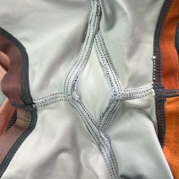 NWOT Niyama Sol Flirt Shorts Cairo Size Medium - Picture 6 of 8